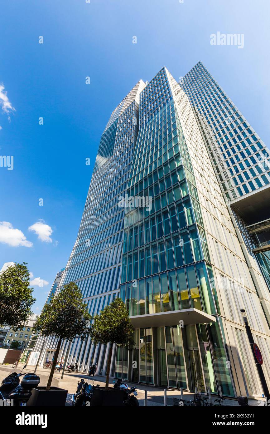 Jumeirah frankfurt hotel hi res stock photography and images Alamy