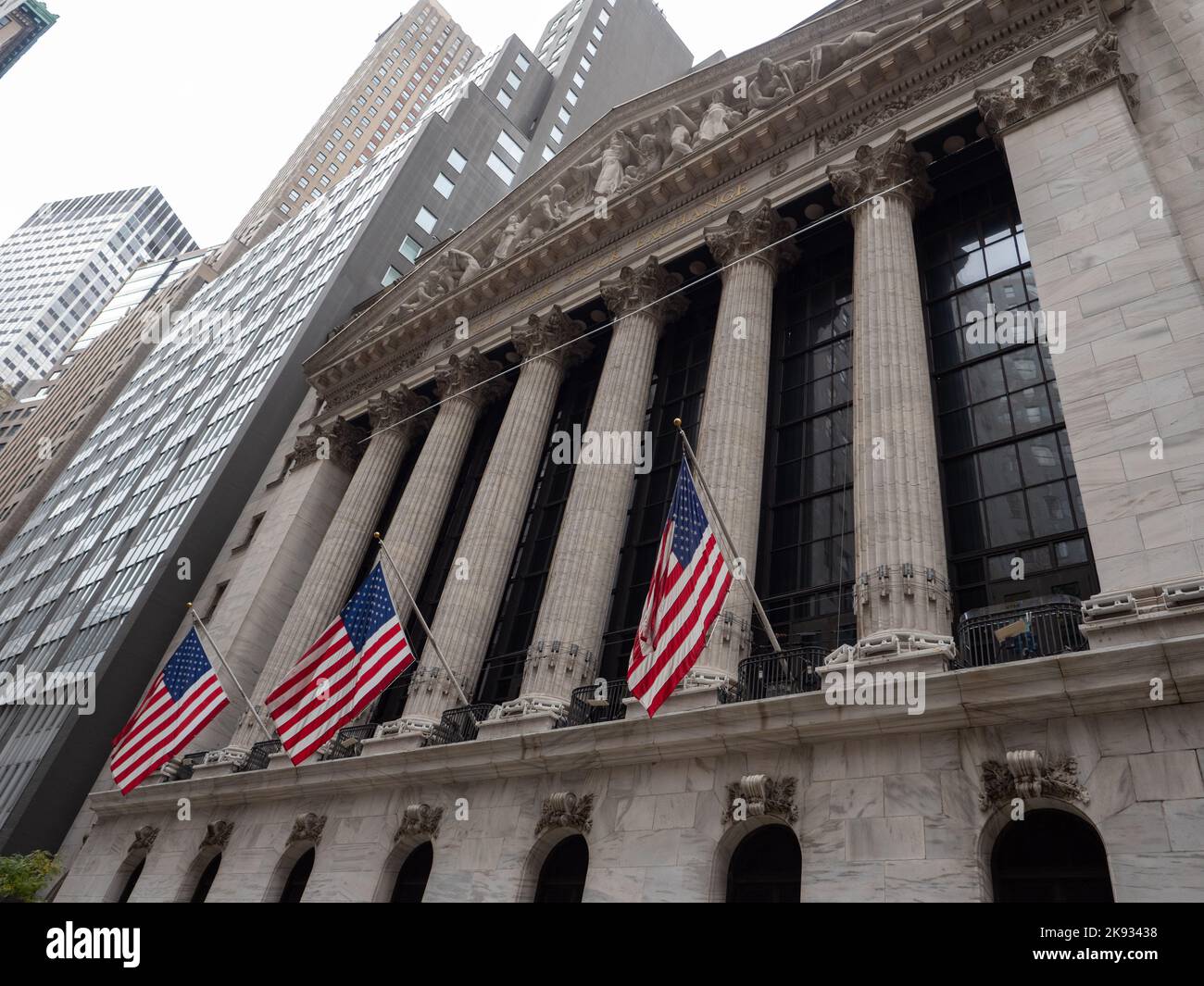 标普500年末反弹分析：历史模式与当前市场状况对比