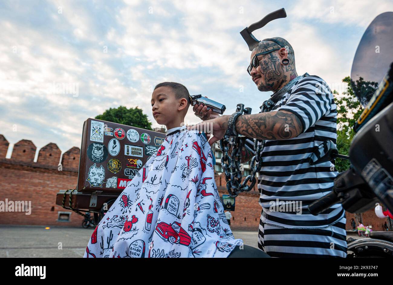 The At-Home Barber Kit – The Cut Buddy, image size:1300x943