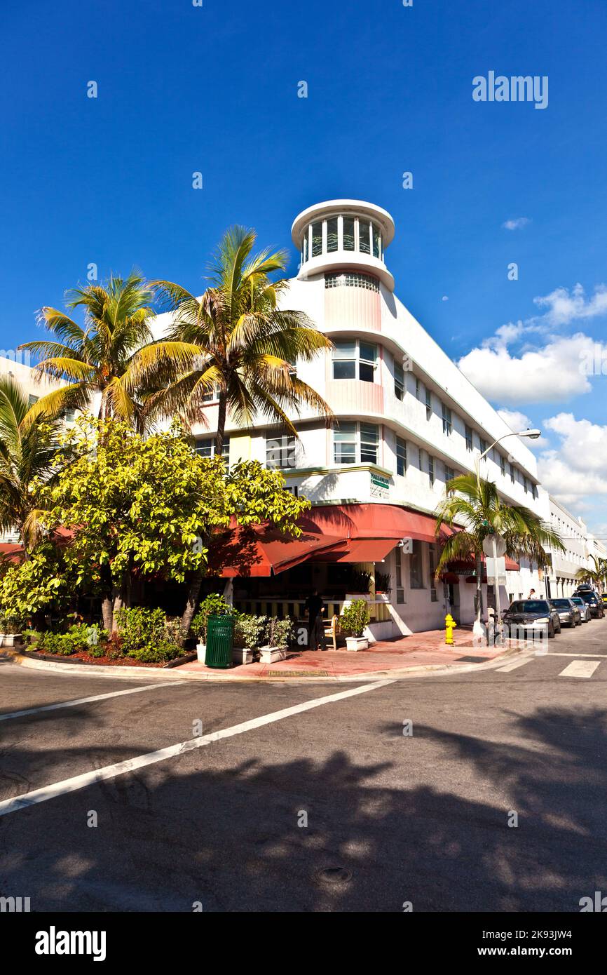 Midday View MIAMI BEACH, USA - AUGUST 02: midday view at Ocean drive on August 02 ...