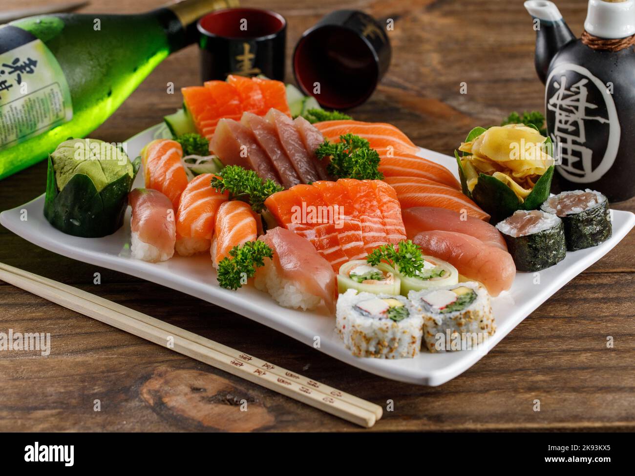 sushi platter combo Stock Photo Alamy