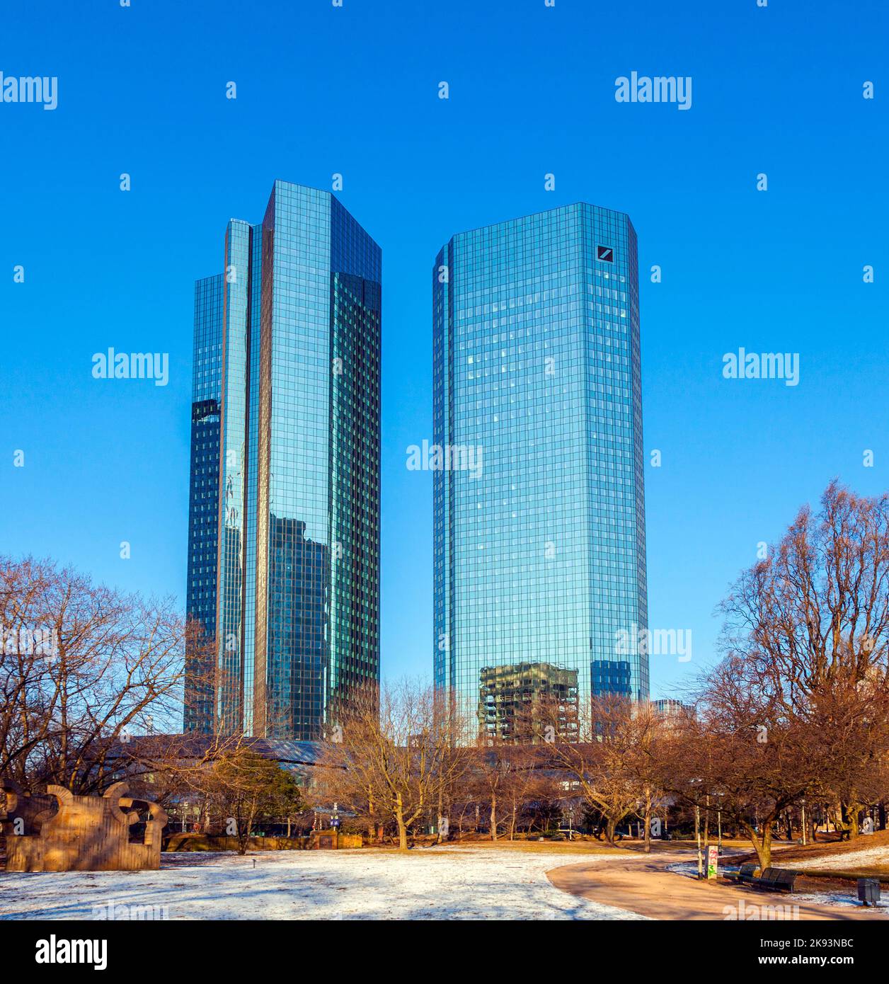 11 meter tall hi-res stock photography and images - Alamy