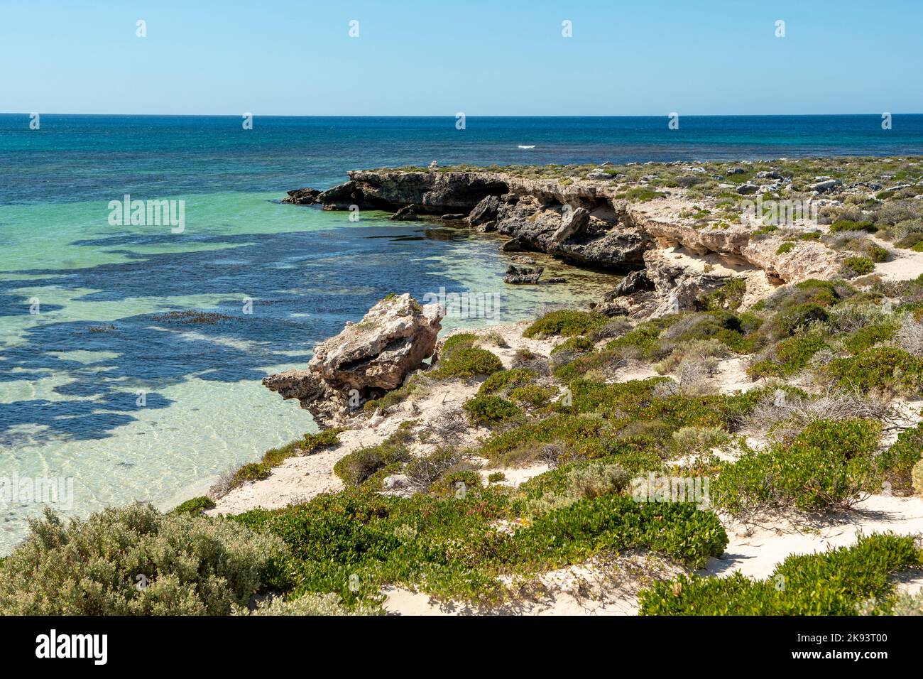 Rocky Headland at Turtle Bay, East Wallabi, Houtman Abrolhos Islands, WA, Australia Stock Photo