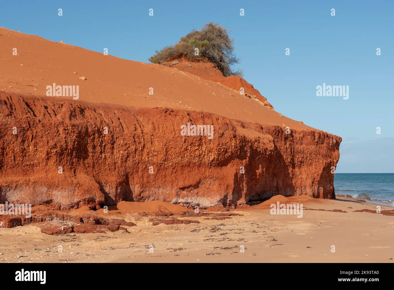 Red Cliffs at Cape Peron, Francois Peron NP, WA, Australia Stock Photo