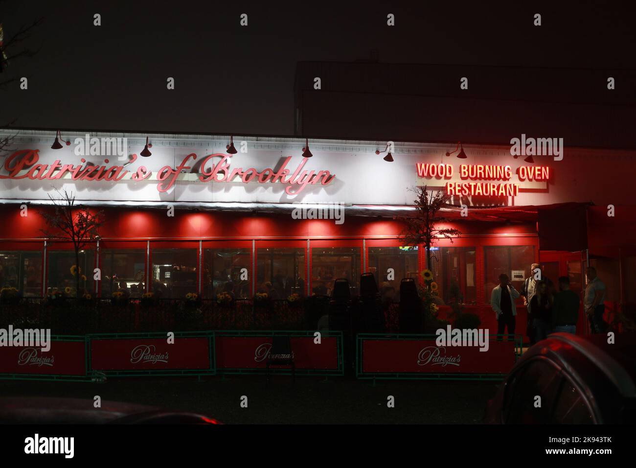 Gangsters dinner hires stock photography and images Alamy