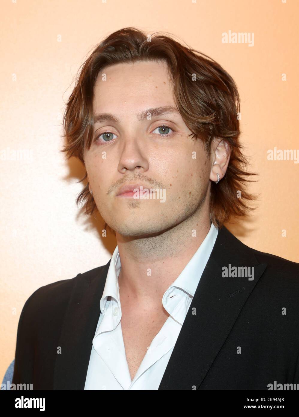 Toby Ralph Devon 25 October 2022 -Beverly Hills, California - Devon DeJardin. Veuve ...