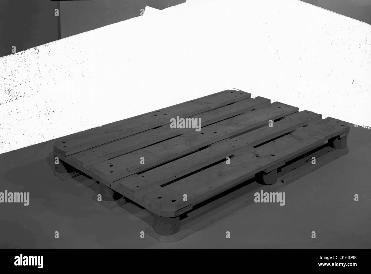 Unloading pallet Black and White Stock Photos & Images - Alamy