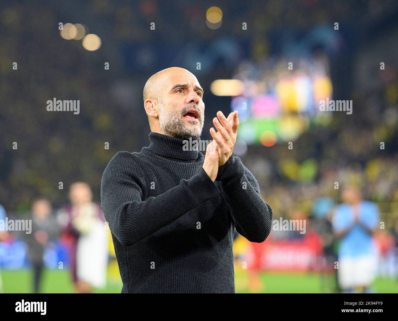 October Clapping Pep guardiola october 22 2022 hi-res stock photography and images - Alamy