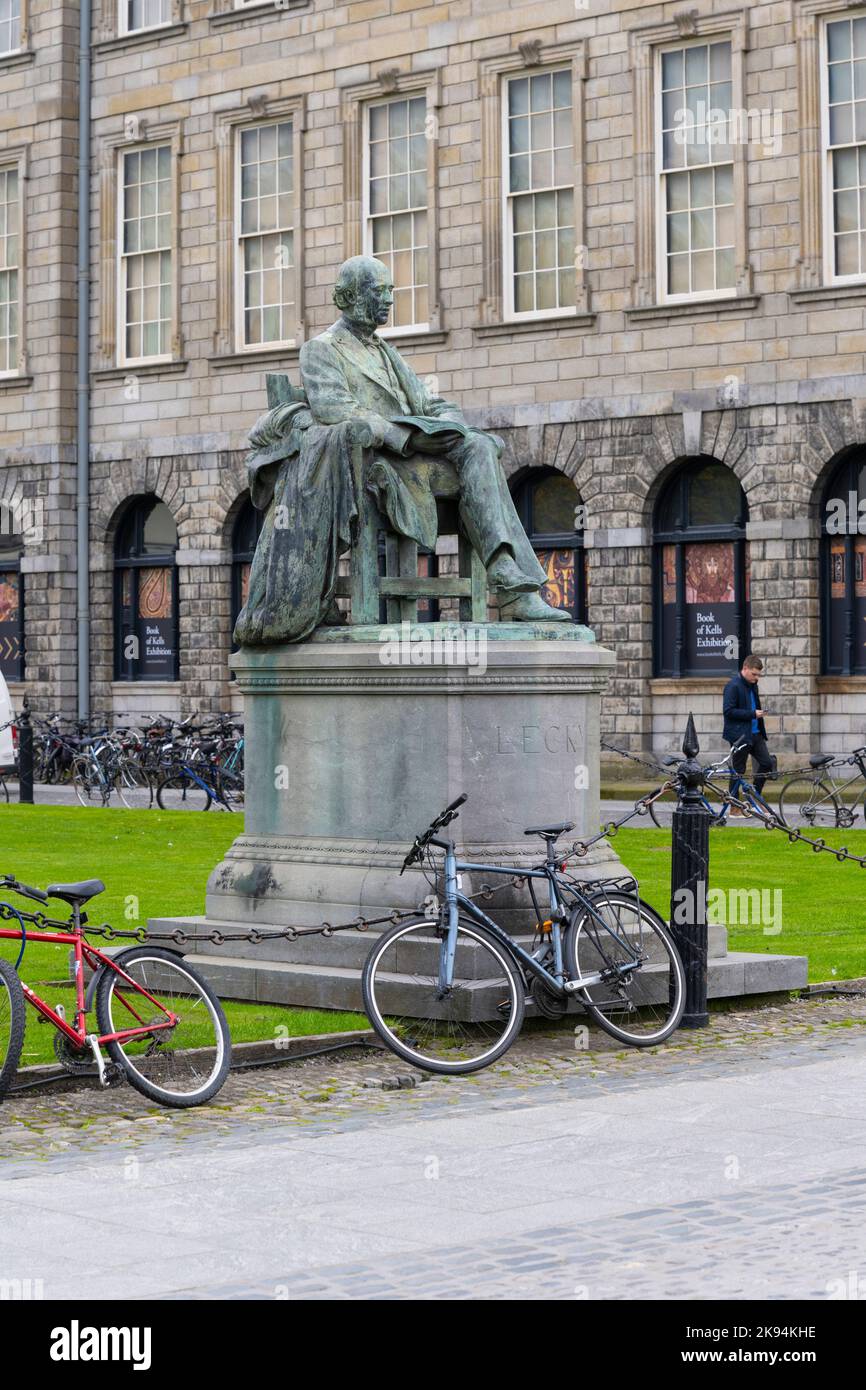 Ireland Eire Dublin Trinity College University cast bronze statue William Edward Hartpole Lecky 1838 - 1903 by Sir William Gascombe John 1906 Stock Photo