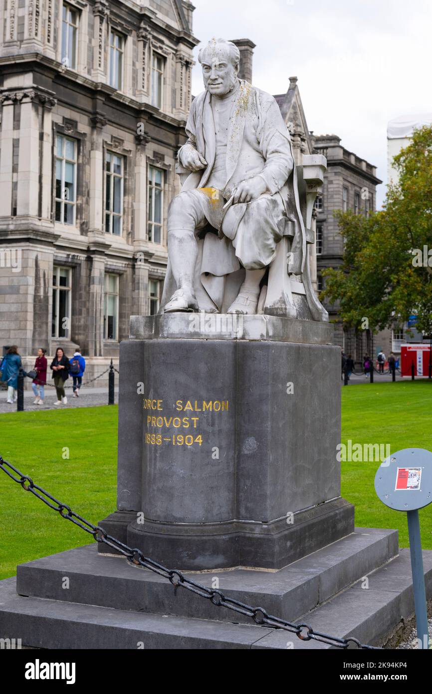 Ireland Eire Dublin Trinity College University statue George Salmon 1819 - 1904 Provost President 1888 - 1904 Mathematician Anglican Theologian Stock Photo