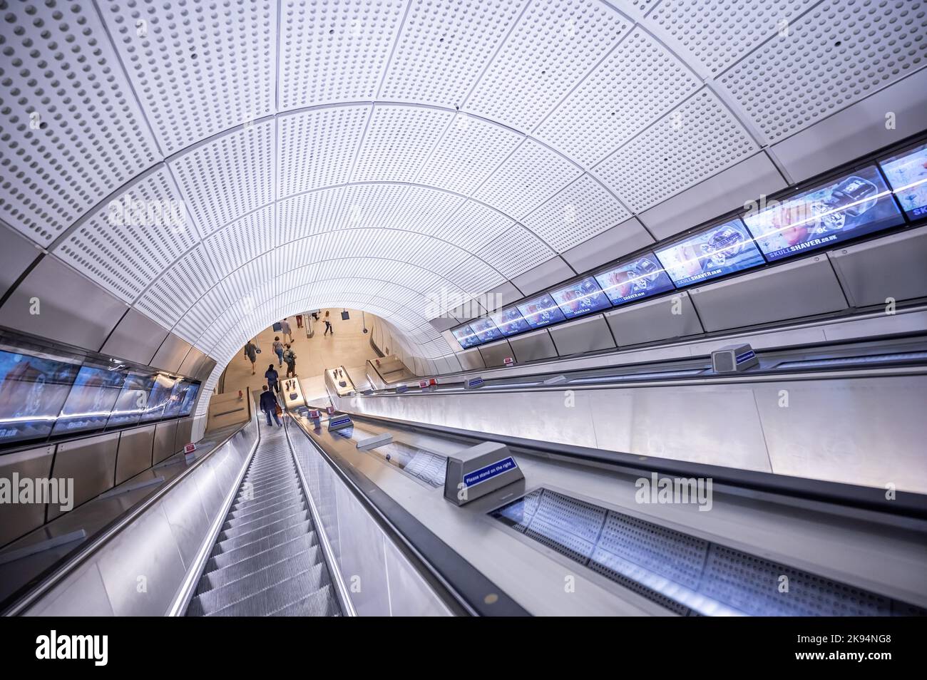 Liverpool Street Station - Elizabeth Line Station Stock Photo - Alamy