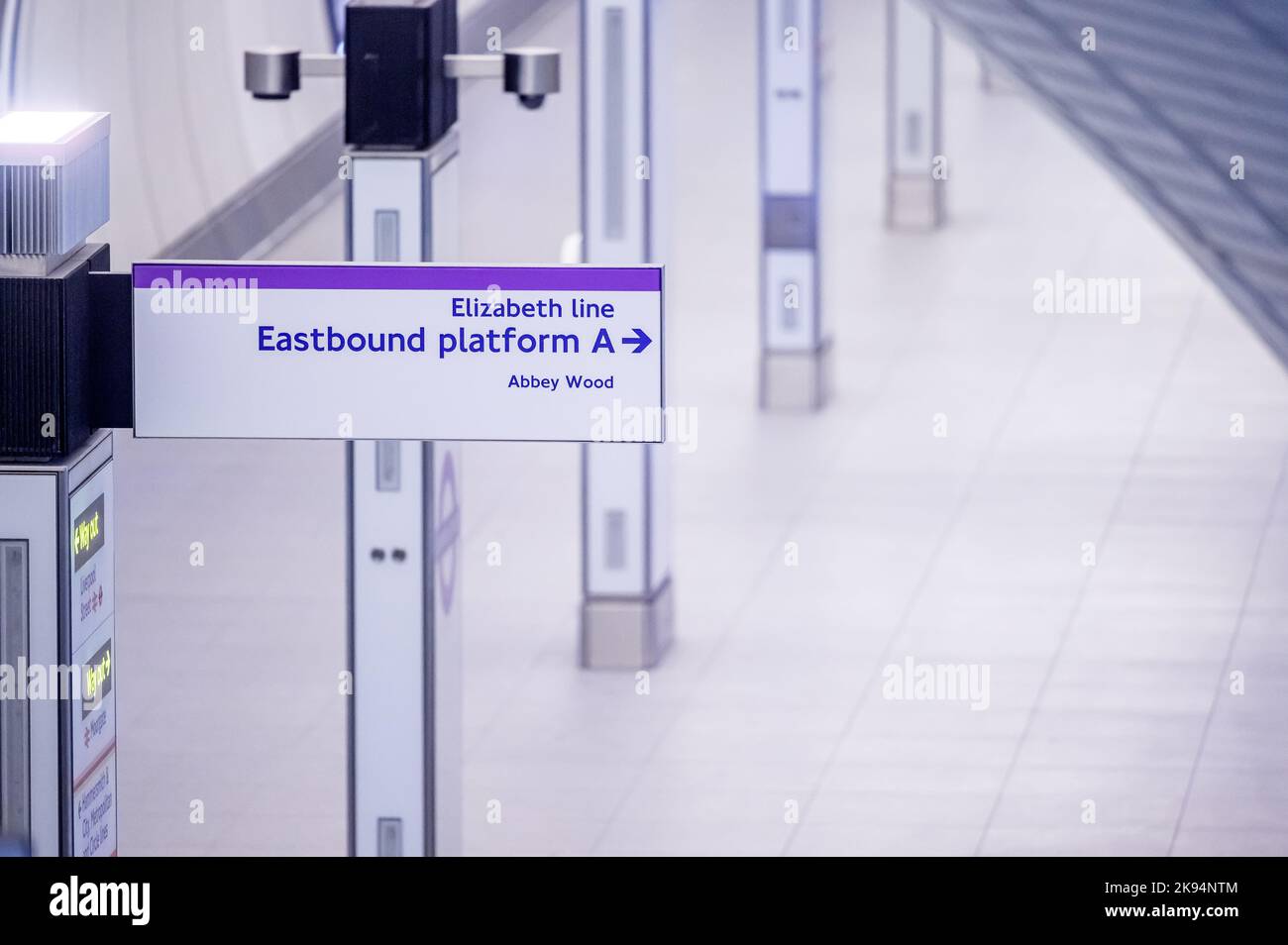 Liverpool Street Station - Elizabeth Line Station Stock Photo - Alamy