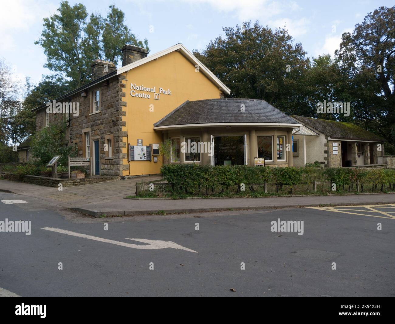 Aysgarth Falls National Park Visitor Centre Wensleydale Yorkshire Dales ...