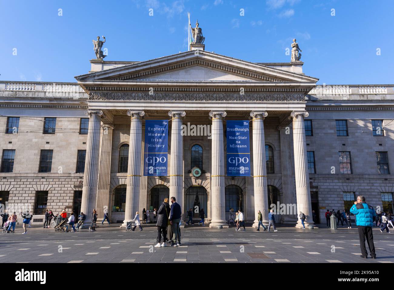 Ireland Eire Dublin O'Connell Street General Post Office GPO built 1814 -  1818 Architect Francis Johnston Greek Revival hexastyle portico facade Stock Photo