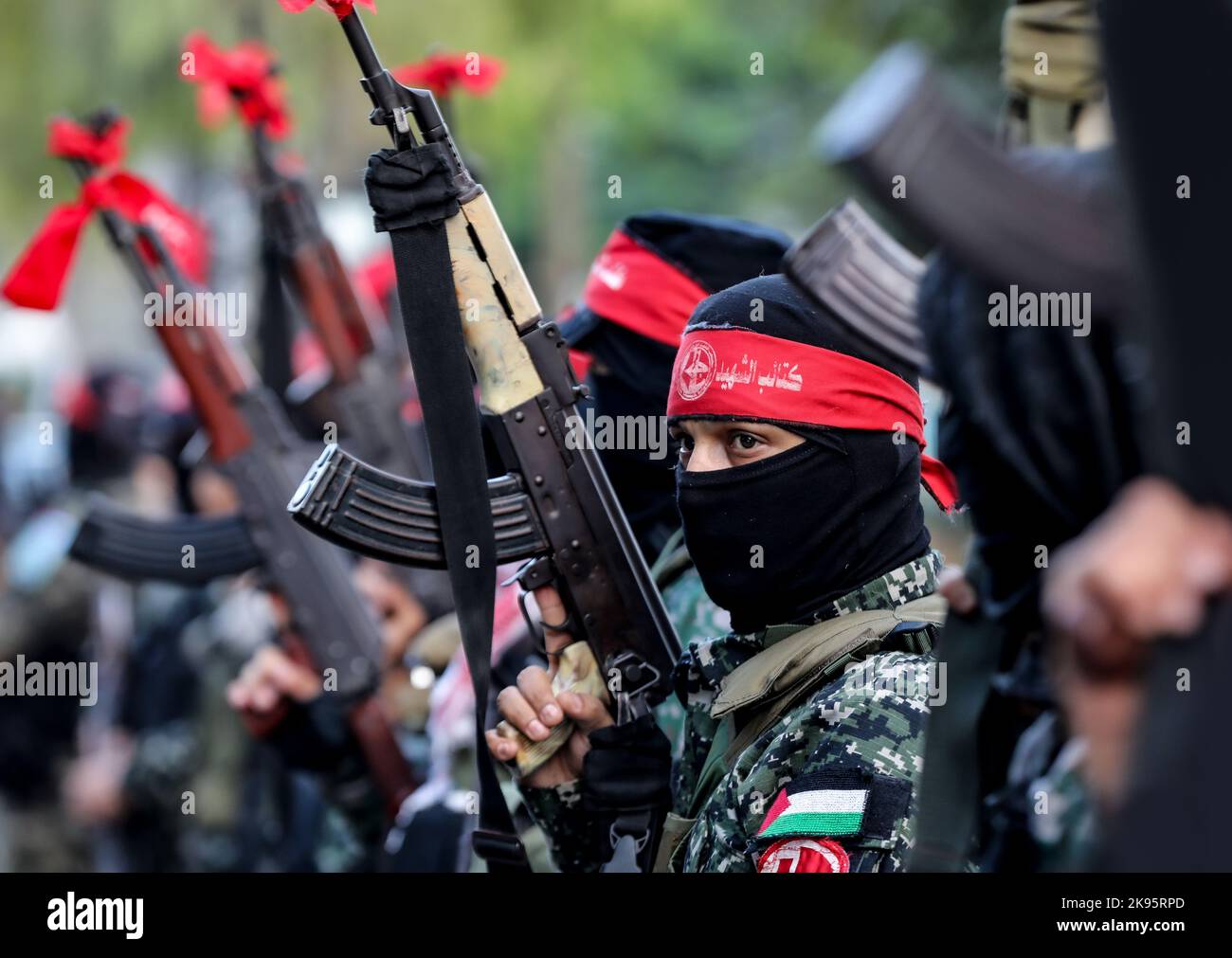 Gaza, Palestine. 25th Oct, 2022. Fighters from the Popular Front for the Liberation of Palestine take part in an anti-Israel military parade in Gaza City. (Photo by Yousef Masoud/SOPA Images/Sipa USA) Credit: Sipa USA/Alamy Live News Stock Photo