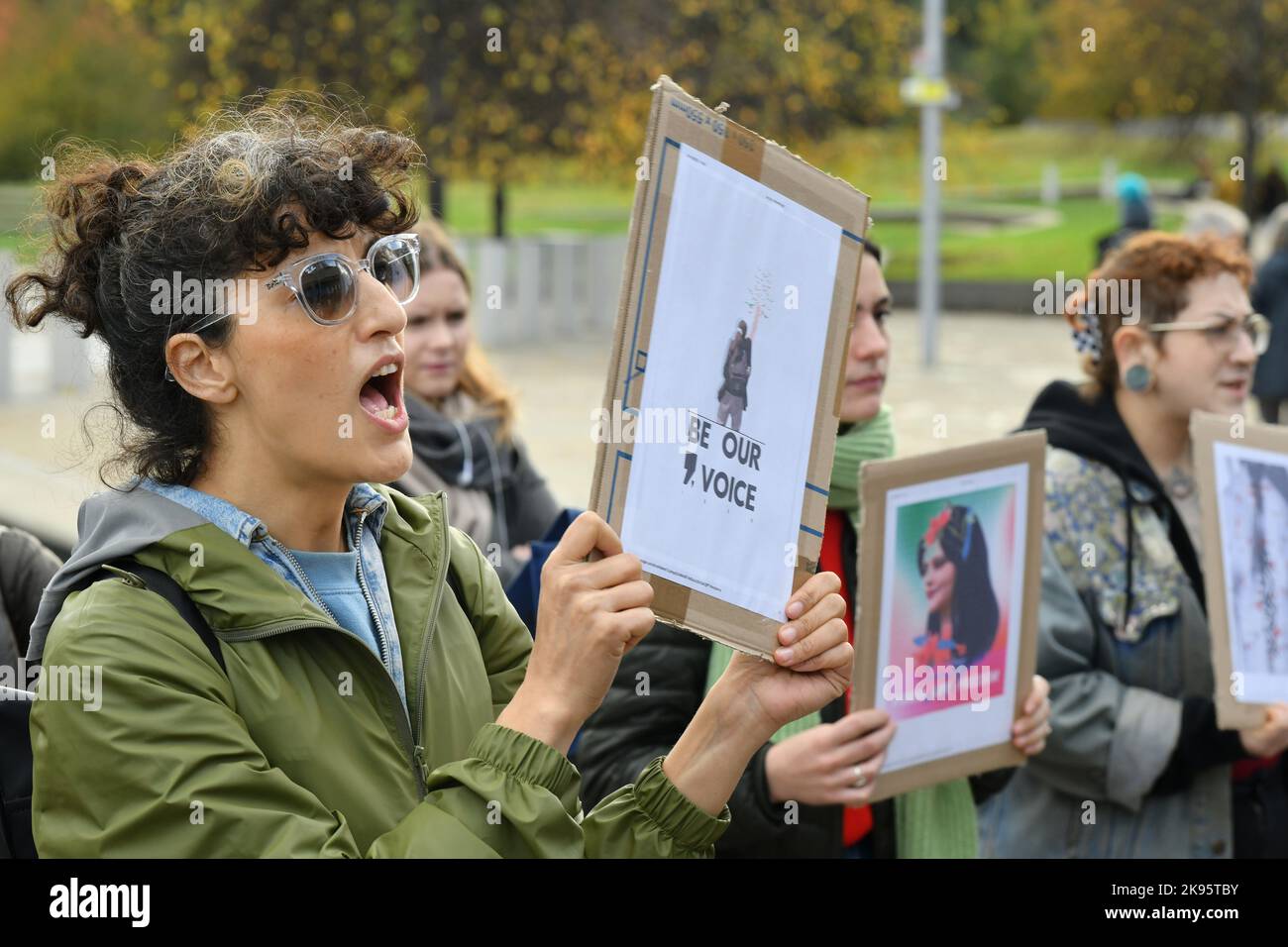 Edinburgh Scotland, UK 26 October 2022. Protesters gather at the Scottish Parliament to mark the 40th day of Mahsa Amini’s death in the custody of Iran’s hijab police. credit sst/alamy live news Stock Photo