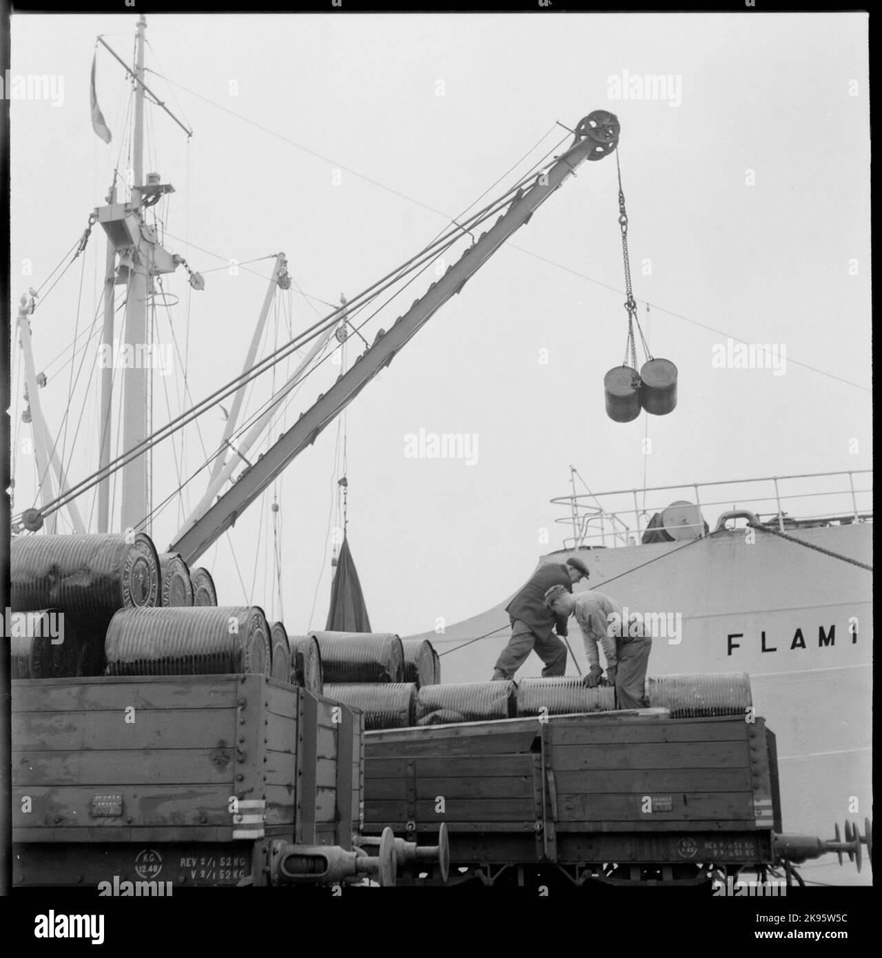 Loading barrels hi-res stock photography and images - Alamy