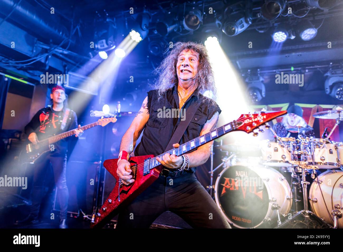 Oslo, Norway. 24th, October 2022. The Canadian heavy metal band Anvil performs a live concert at John Dee in Oslo. Here vocalist and guitarist Steve Kudlow a.k.a. Lips is seen live on stage. (Photo credit: Gonzales Photo - Terje Dokken). Stock Photo