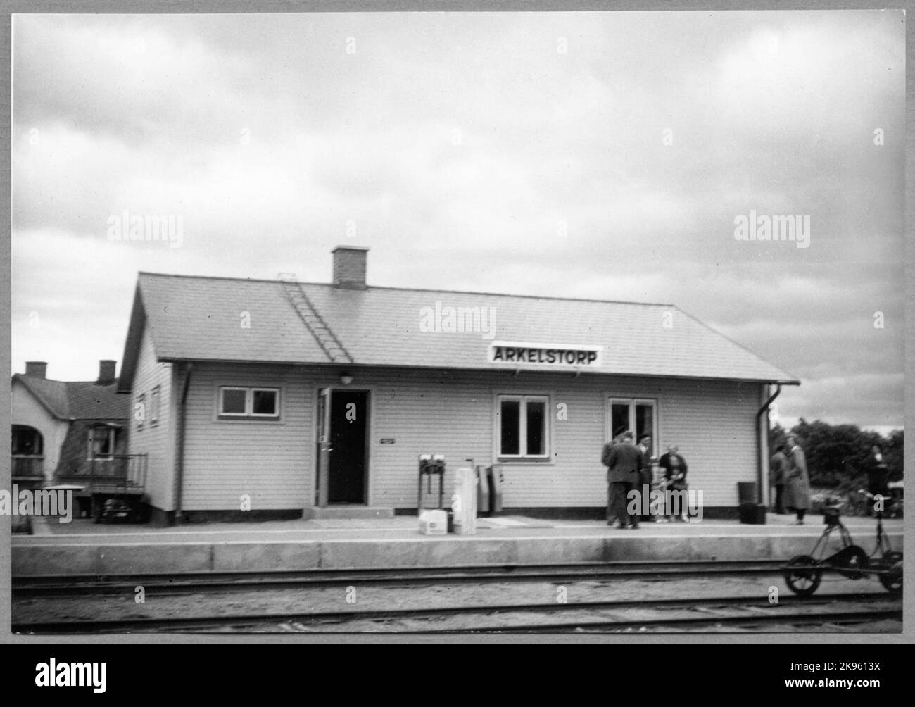 The station built and opened by Kij in 1885 with one story station