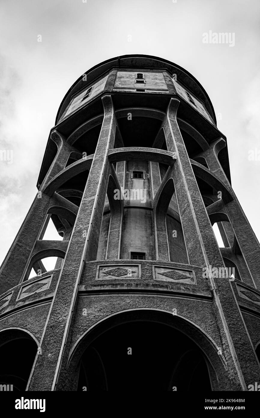 A vertical grayscale shot of a tower Stock Photo - Alamy