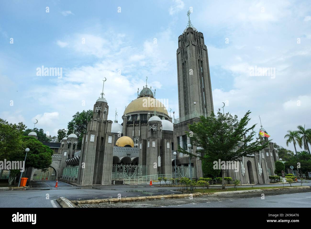 Klang, Malaysia - October 2022: The Diraja Sultan Sulaiman is the royal mosque of Selangor on October 22, 2022 in Klang, Malaysia. Stock Photo