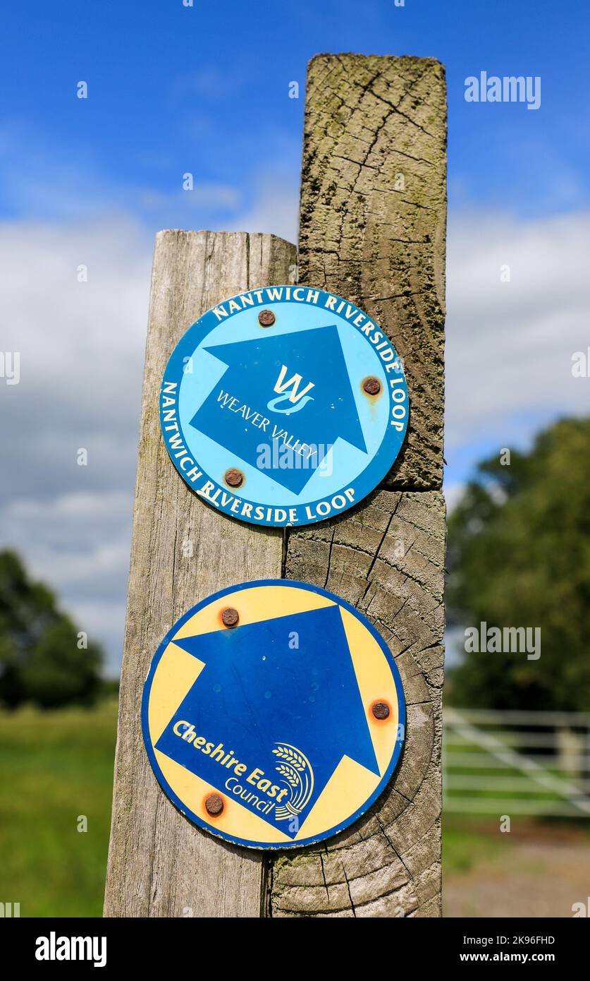Nantwich Riverside Loop walk waymarkers or arrows, next to the River