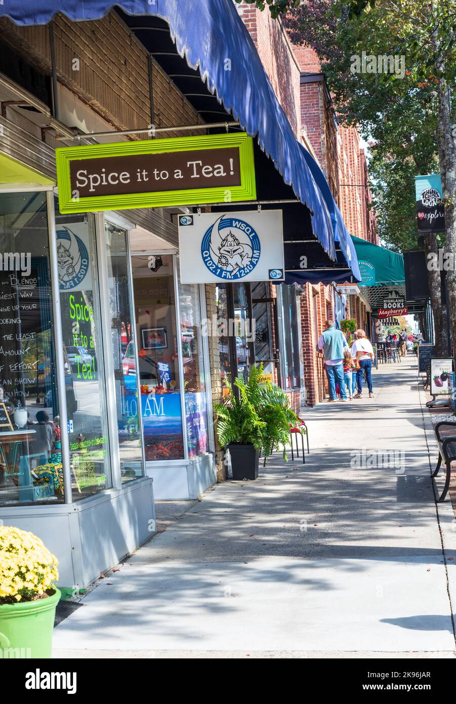 Wsql BREVARD, NORTH CAROLINA, USA-9 OCTOBER 2022: A view down sidewalk on ...
