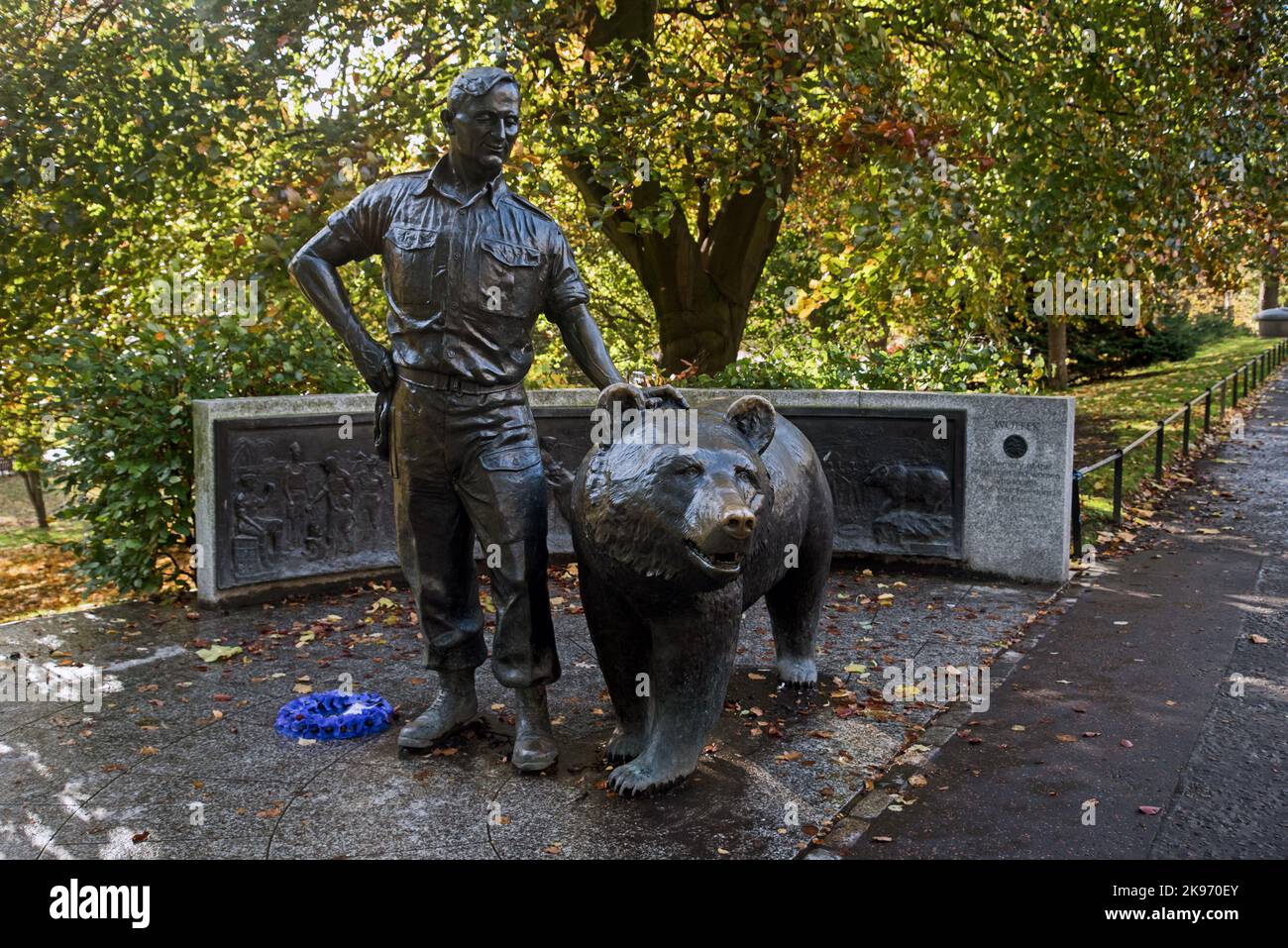 Memorial to Polish veterans of the second World War featuring a statue of Wojtek the soldier bear in Princes Street Gardens, Edinburgh, Scotland, UK. Stock Photo