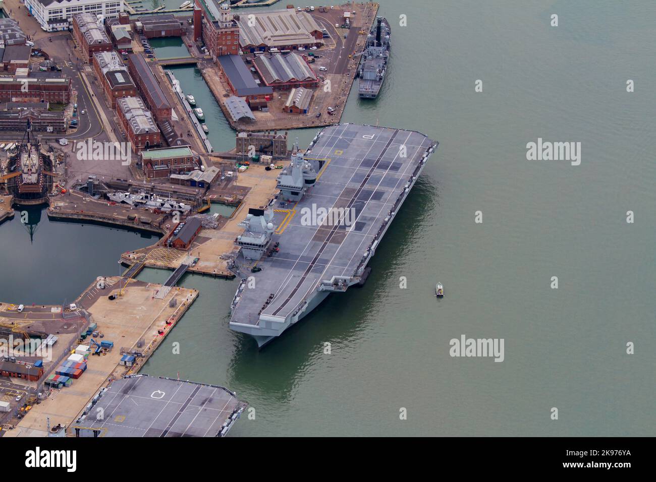 An aerial view of the HMS Prince of Wales aircraft carrier Stock Photo ...