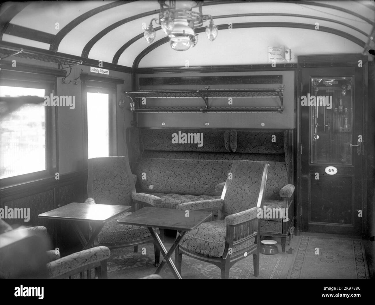 Non smokers hires stock photography and images Alamy