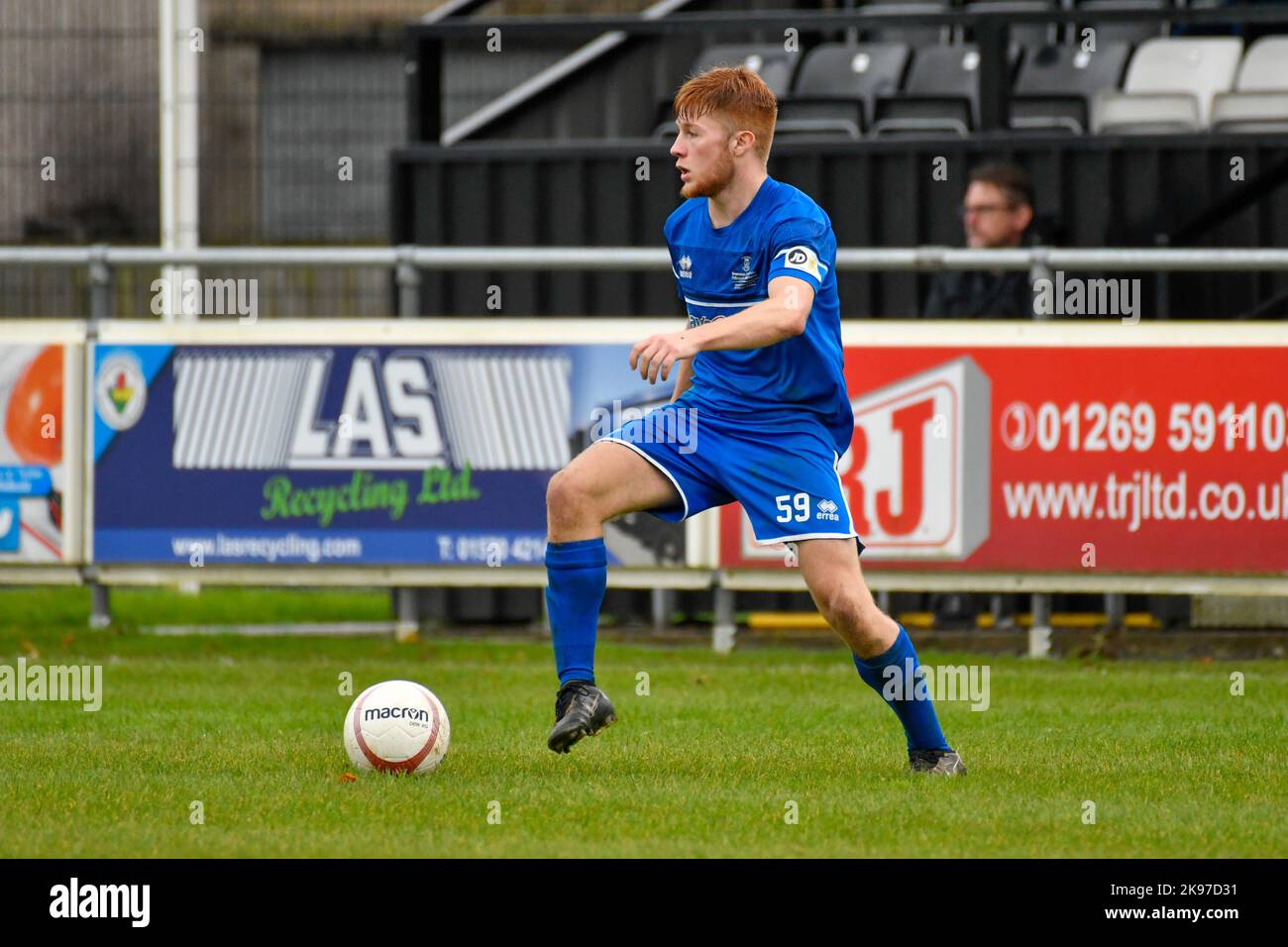 Ammanford, Wales. 22 October 2022. Harry Moreton of Swansea University in action during the JD