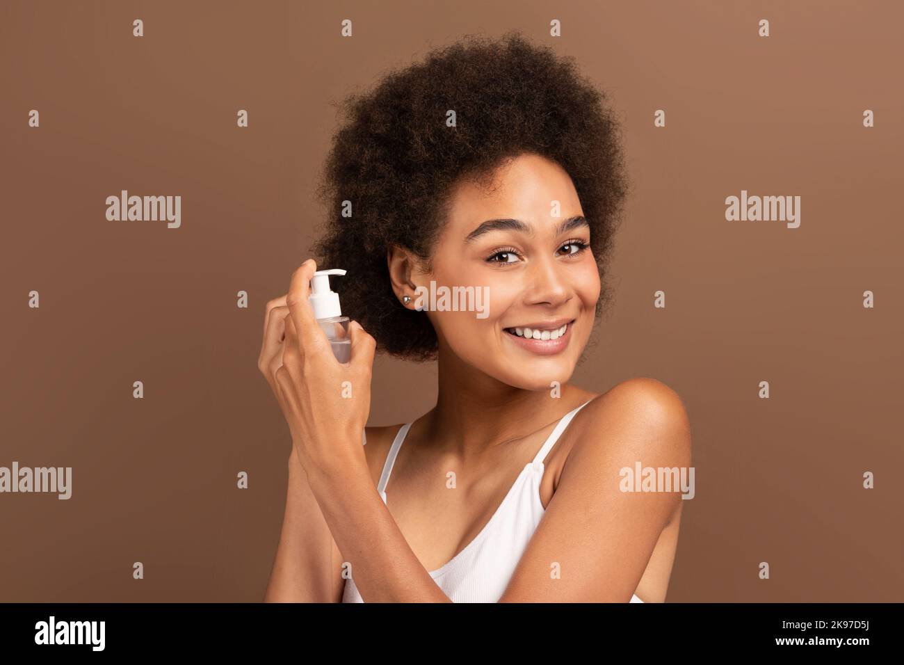 Hair styling gel hi-res stock photography and images - Alamy