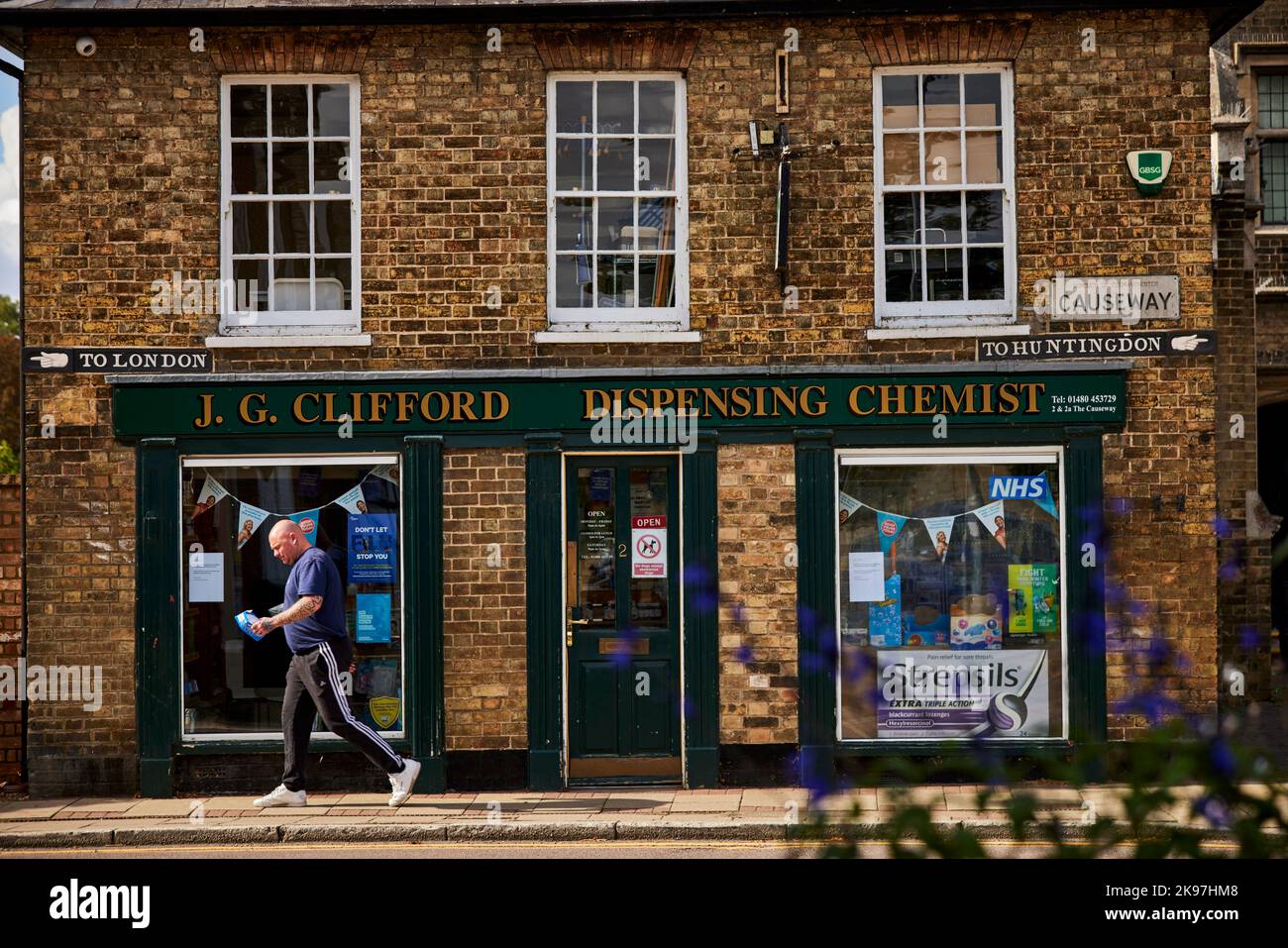 Godmanchester, Huntingdonshire, Cambridgeshire, England. J.G. Clifford Chemist Stock Photo