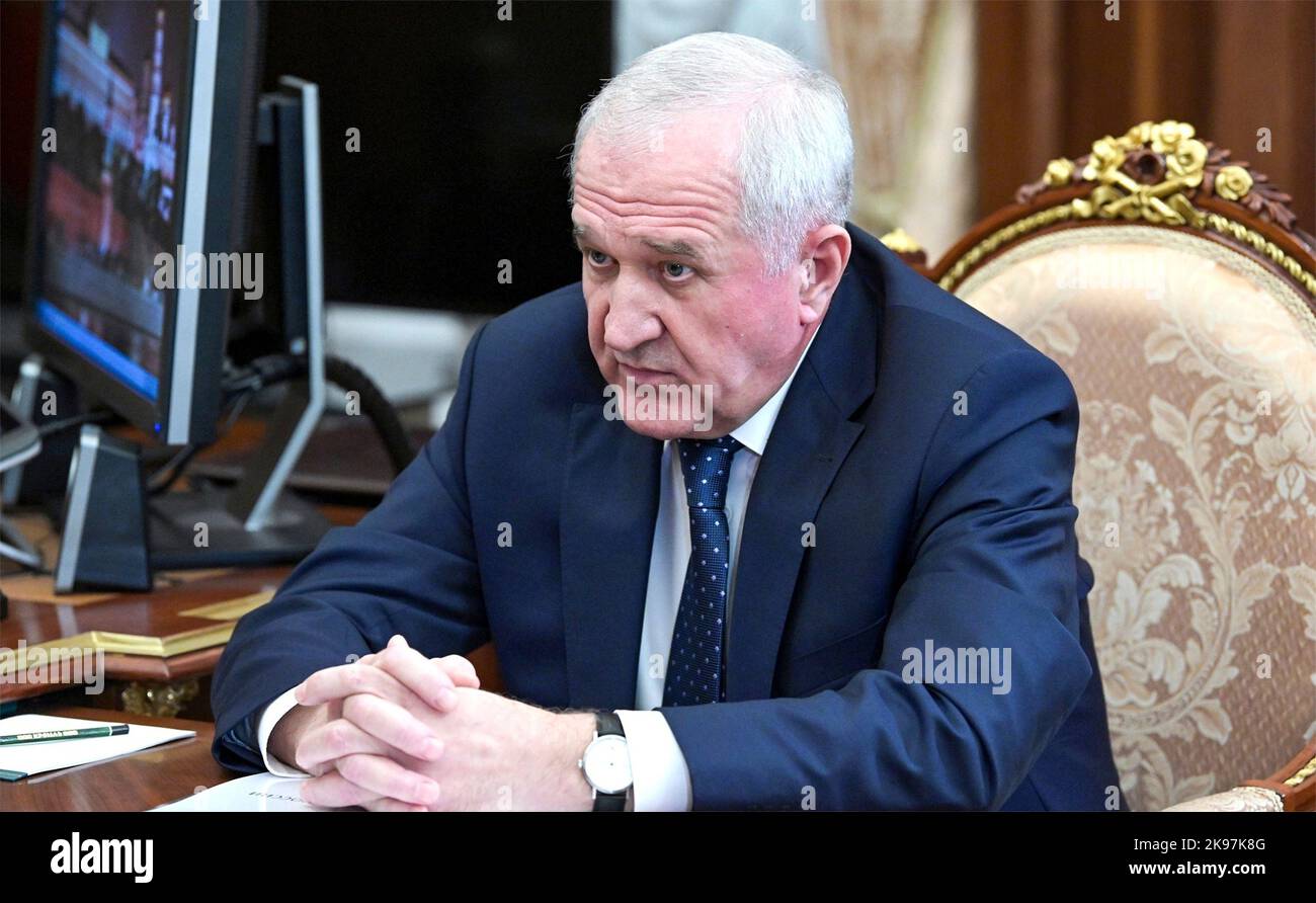 Moscow, Russia. 25th Oct, 2022. Russian Federal Customs Service head Vladimir Bulavin, during a face-to-face meeting with President Vladimir Putin at the Kremlin office, October 25, 2022 in Moscow, Russia. Credit: Gavriil Grigorov/Kremlin Pool/Alamy Live News Stock Photo