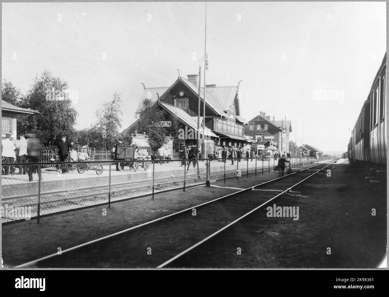 Bodens station house from the track side. Traveling on the platform