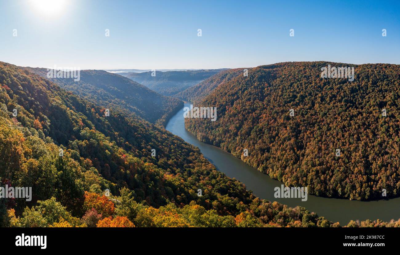 View up the Cheat River in narrow wooded gorge in the autumn. Coopers Rock Forest is near Morgantown, West Virginia Stock Photo