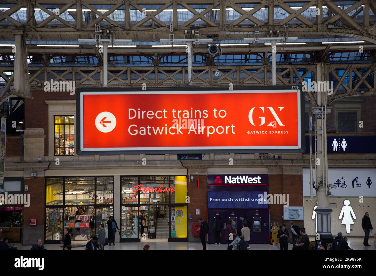 Gatwick Express London Victoria Stock Photo Alamy