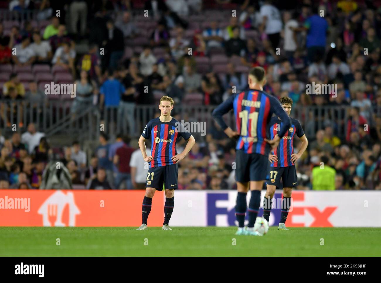 FC BARCELONA vs BAYERN MÜNCHEN October 26,2022  Frenkie de Jong (21) of FC Barcelona reacts  during the match between FC Barcelona and Bayern Munich corresponding to the the group stage of the UEFA Champions League at Spotify Camp Nou Stadium in Barcelona, Spain. October 26, 2022. Stock Photo