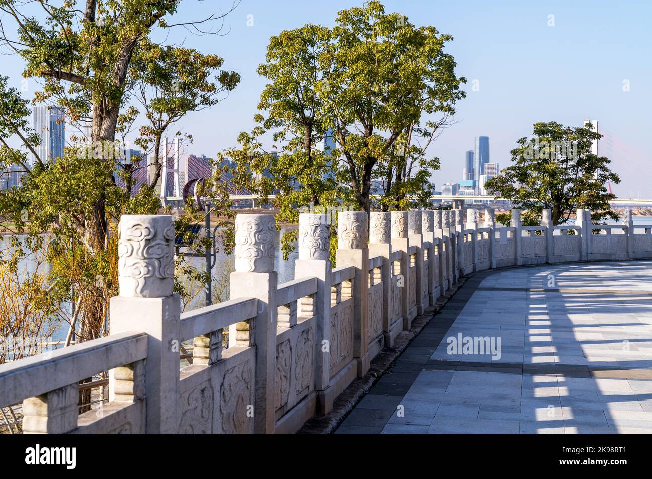 High Resolution View Square Empty square platform sky hi-res stock photography and images - Alamy