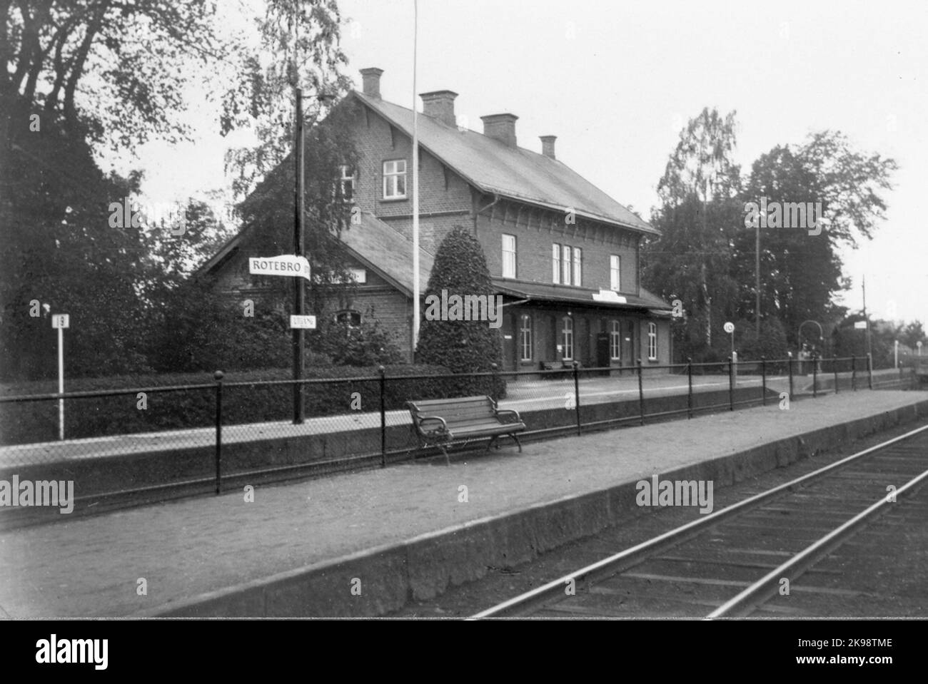 Rotebro Commuter efficiency Black and White Stock Photos & Images - Alamy