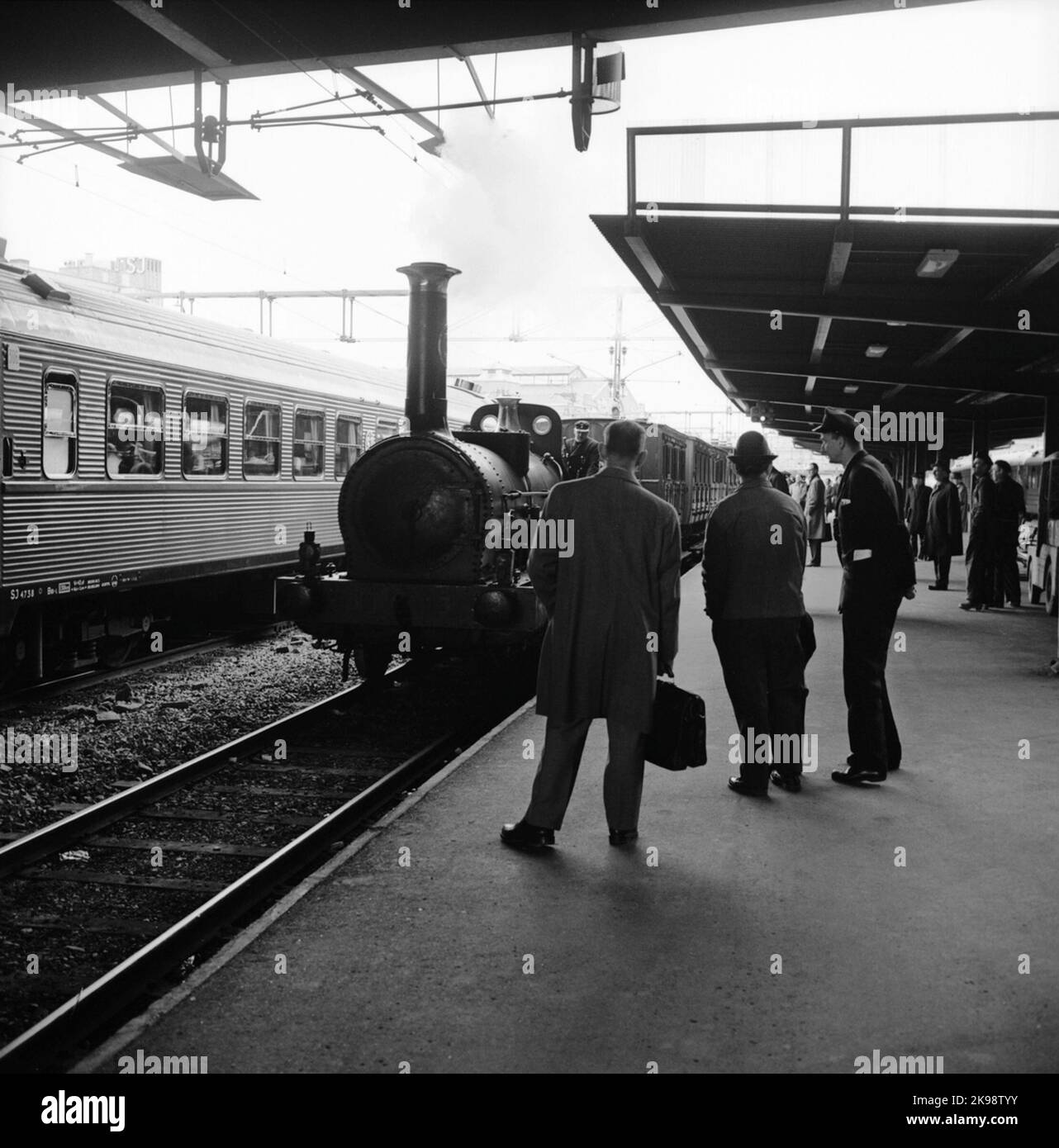 Historical train's journey from Stockholm to Gothenburg for the inauguration of train 62. The picture shows LOK number 3 'Prince August', later the State Railways SJ BB 43. Köping Hults Railway KHJ CD 13. The State Railway SJ C 182. State Railway SJ AB 289. State Railway SJ A 103. Also Consolid State Rail SJ B 4738 is visible in the picture. Stock Photo