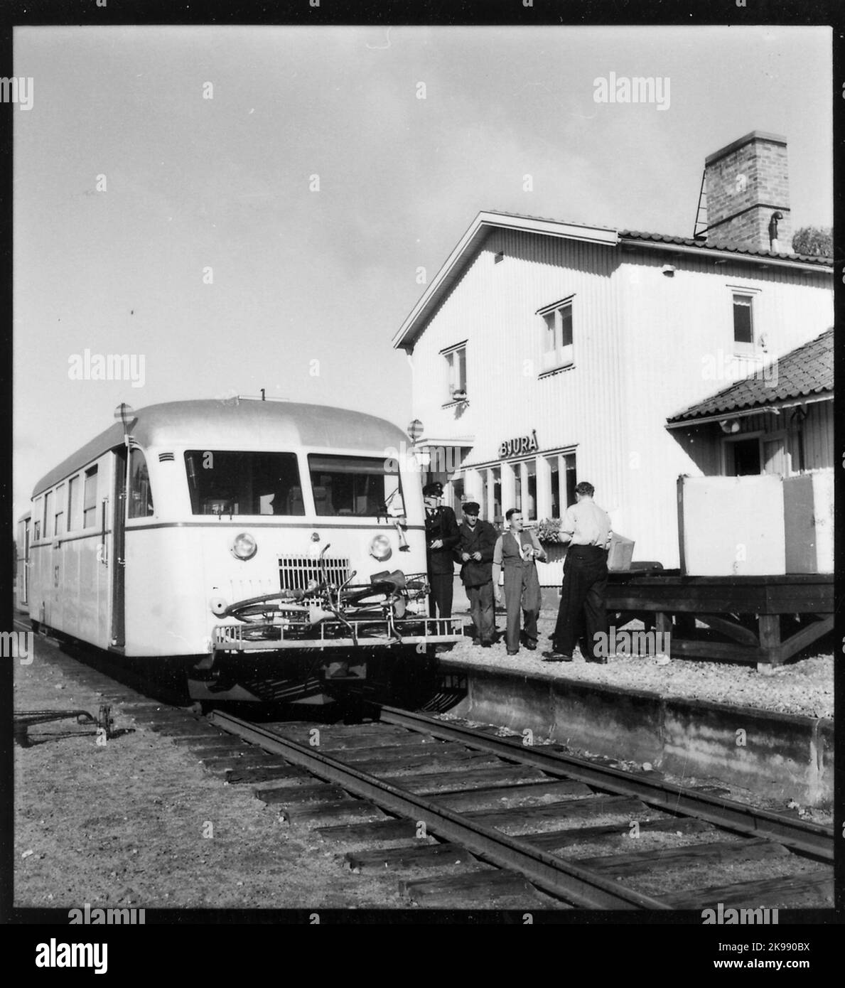 New station house, two storey wood, combined with the goods magazine, built in 1945 Stock Photo