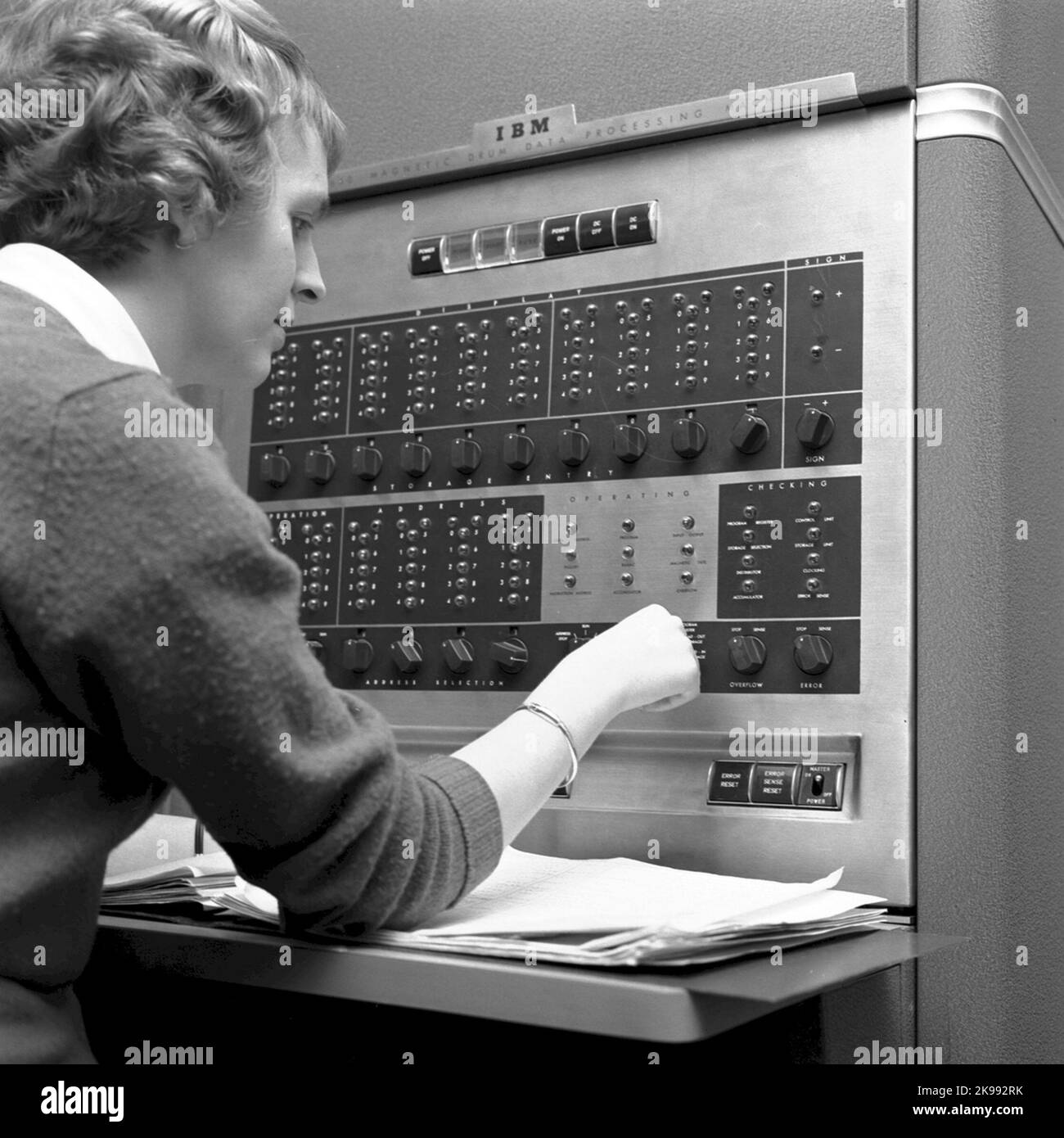 Early computer Black and White Stock Photos & Images - Alamy