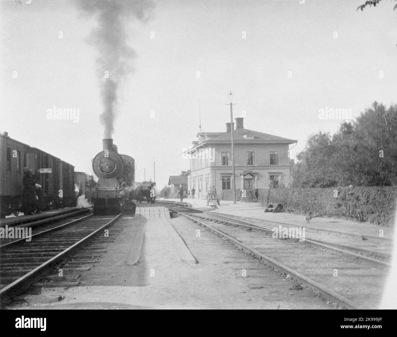 The station opened for traffic 7 Dec 1875. In 1939, the station house