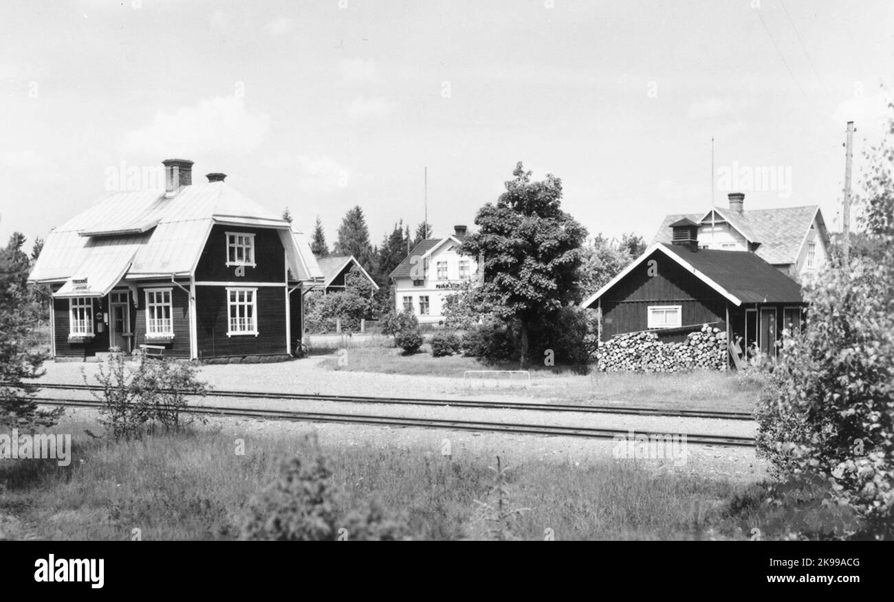 One storey wooden house Black and White Stock Photos & Images - Alamy