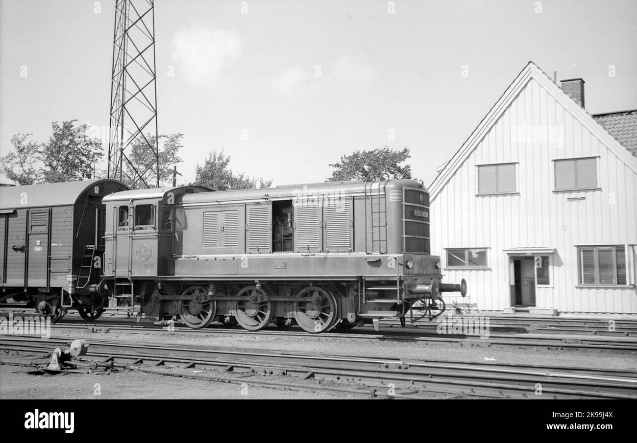 Diesel hydraulic State Railways, SJ V3 11 Stock Photo Alamy