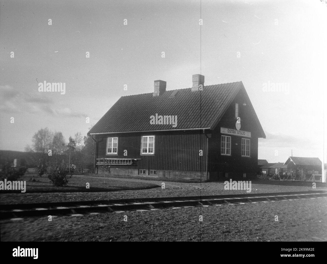 One storey wooden house Black and White Stock Photos & Images - Alamy