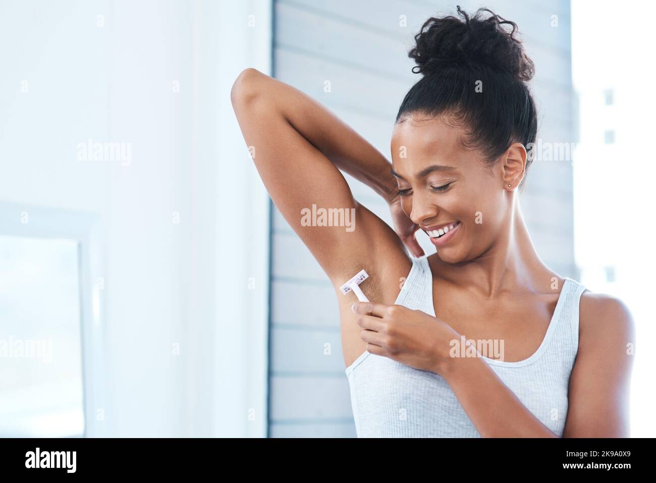 Women shaving underarms hires stock photography and images Alamy