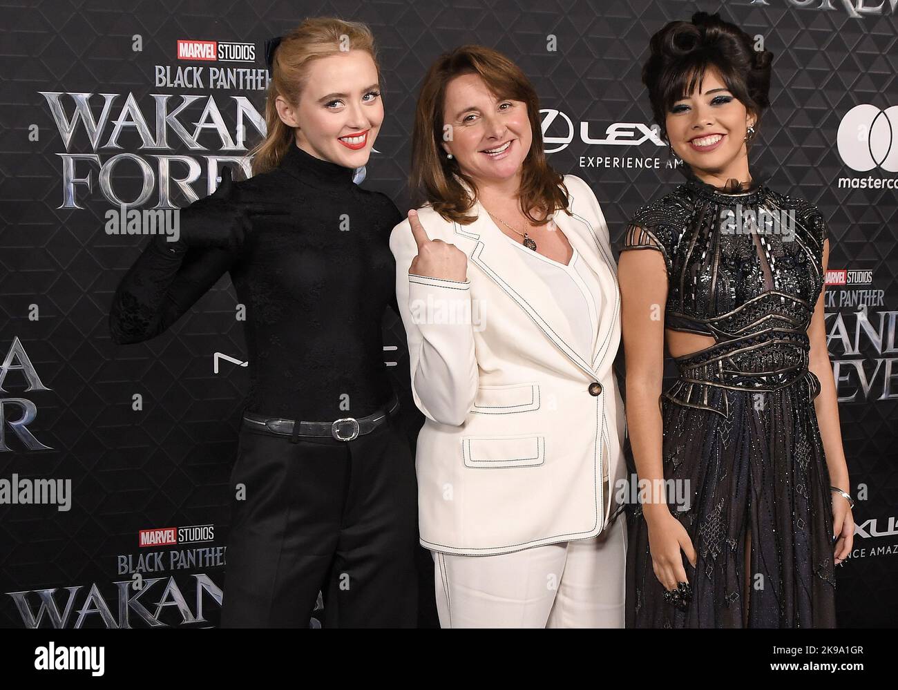 los-angeles-usa-26th-oct-2022-l-r-kathryn-newton-president-of