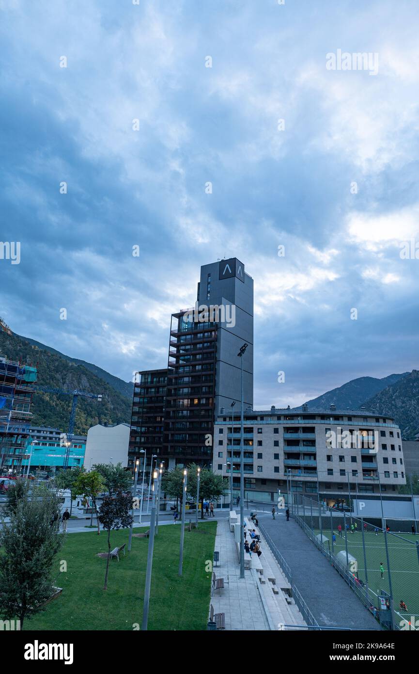 Escaldes - Engordany : 2022 October 26 : Panorama of the parish of Escaldes Engordany with its new towers, in autumn 2022. Stock Photo